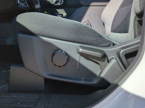 New 2025 Ford Bronco 4-Door image 18