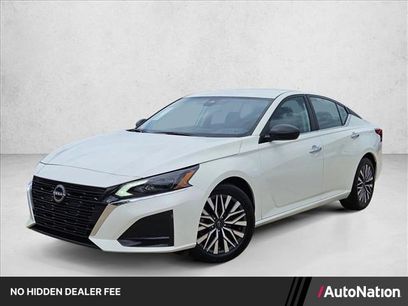 Used 2025 Nissan Altima 2.5 SV