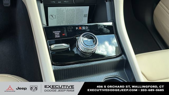 New 2026 Jeep Grand Cherokee L Limited AWD/4WD image 19