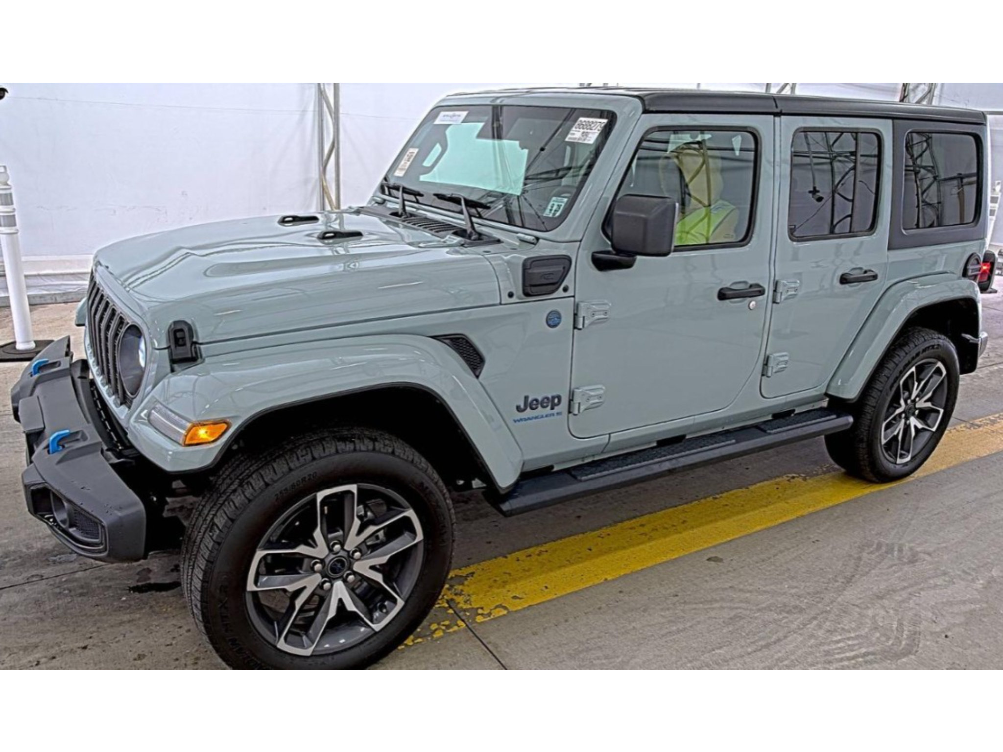 Used 2024 Jeep Wrangler Unlimited w/ LED Headlamp & Fog Lamp Group AWD/4WD image 1