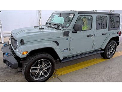 Used 2024 Jeep Wrangler Unlimited w/ LED Headlamp & Fog Lamp Group
