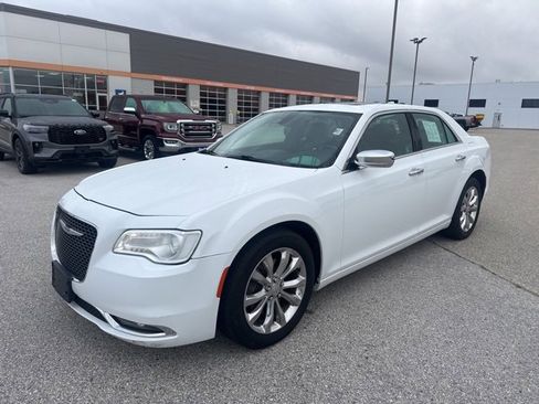 Used 2020 Chrysler 300 Limited image 7