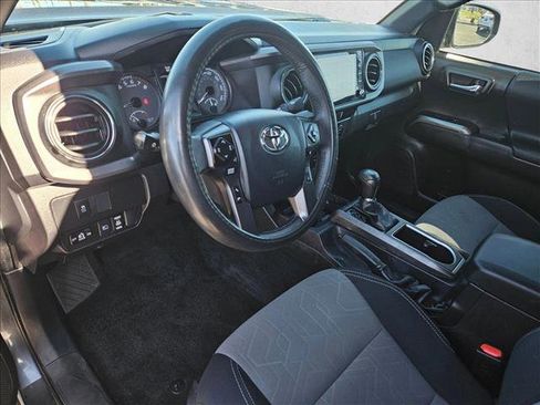 Used 2023 Toyota Tacoma TRD Off-Road image 9