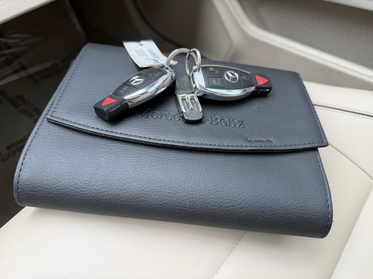 Used 2015 Mercedes-Benz E 400 4MATIC Coupe image 29