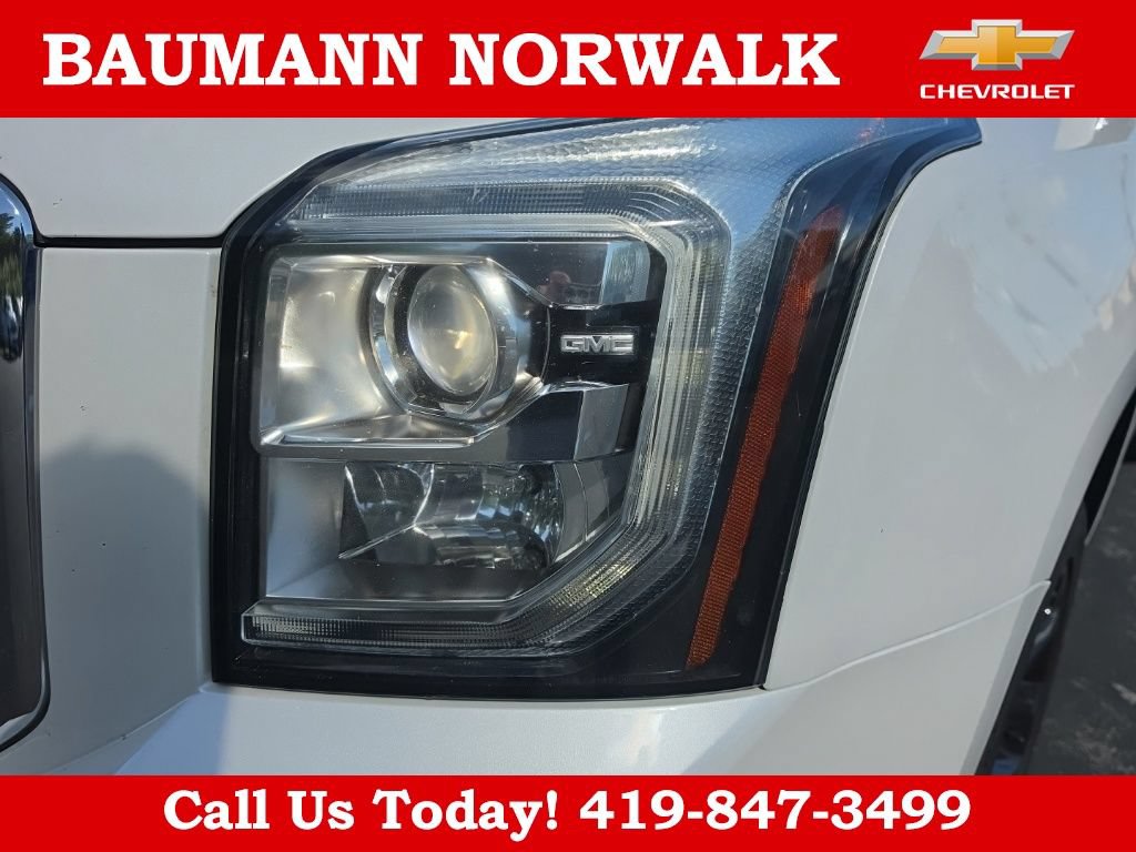 Used 2017 GMC Yukon XL Denali w/ Open Road Package AWD/4WD image 11