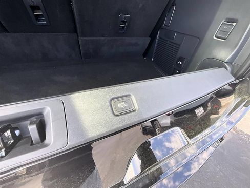 Used 2026 Ford Expedition Platinum w/ Driver's Package AWD/4WD image 11