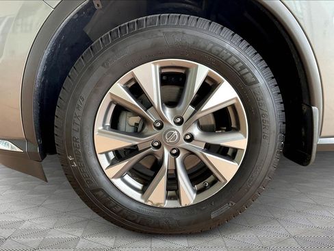 Used 2018 Nissan Murano S AWD/4WD image 32