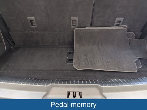 Used 2023 Ford Expedition Platinum AWD/4WD image 32