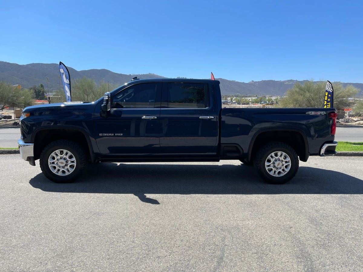 Used 2022 Chevrolet Silverado 2500 LTZ w/ LTZ Plus Package AWD/4WD image 8