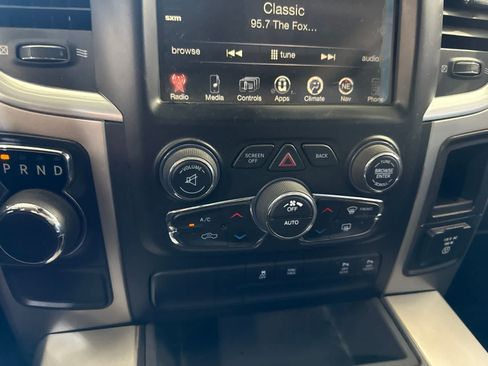 Used 2017 RAM 1500 Big Horn RWD image 29