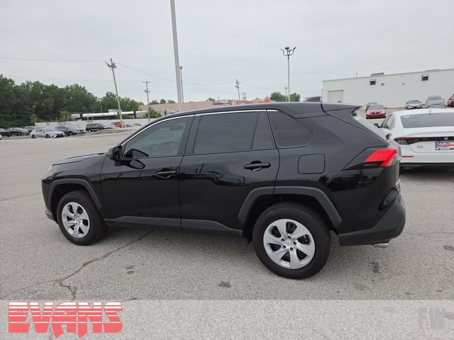Certified 2025 Toyota RAV4 LE FWD image 24