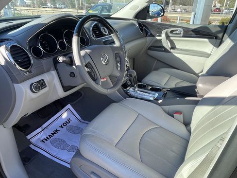 Used 2017 Buick Enclave Premium image 10