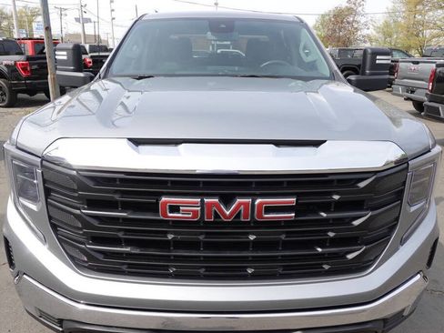 Used 2023 GMC Sierra 1500 Pro w/ Pro Value Package AWD/4WD image 7
