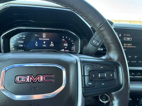 Used 2025 GMC Sierra 1500 SLT AWD/4WD image 18