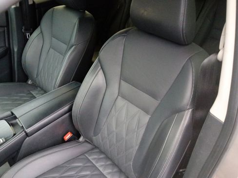 Used 2024 Nissan Rogue Platinum w/ Platinum Premium Package FWD image 9