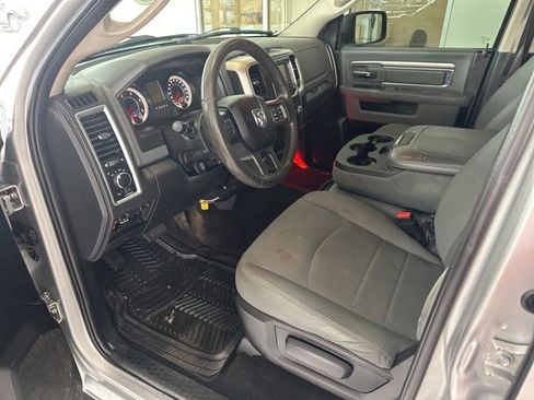 Used 2017 RAM 1500 Classic SLT image 7