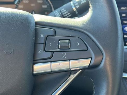 Used 2024 Cadillac XT6 Luxury image 23