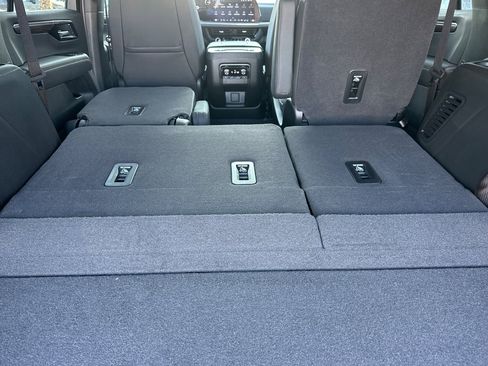 New 2026 Chevrolet Tahoe Premier image 18