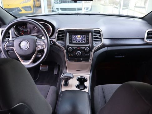 Used 2014 Jeep Grand Cherokee Laredo w/ Quick Order Package 23E AWD/4WD image 16