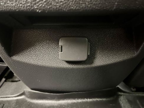Used 2014 Ford Edge Limited w/ Equipment Group 301A AWD/4WD image 14
