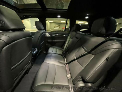 Used 2024 Cadillac XT6 Sport image 21