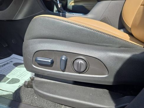Used 2024 Chevrolet Equinox Premier AWD/4WD image 22