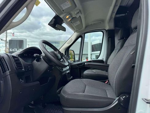 Used 2023 RAM ProMaster 2500 image 51