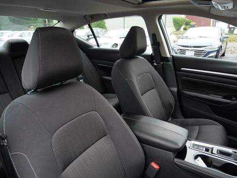 Used 2023 Nissan Altima 2.5 SV w/ SV Premium Package FWD image 20