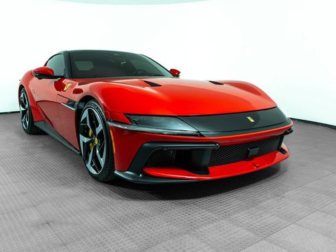 Certified 2025 Ferrari 12Cilindri RWD image 11
