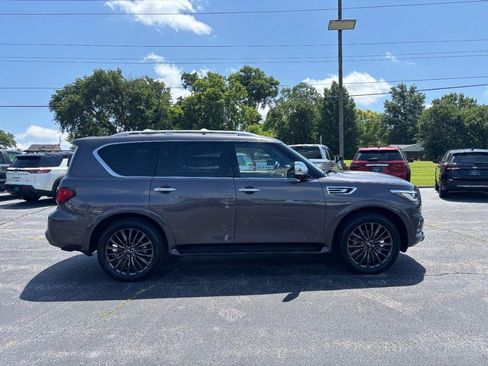 Used 2024 INFINITI QX80 Sensory w/ All-Season Package AWD/4WD image 6