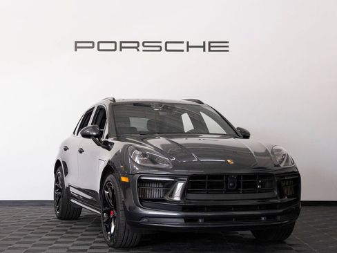 Used 2024 Porsche Macan GTS AWD/4WD image 9