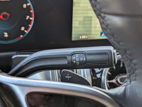 Used 2023 Mercedes-Benz GLB 250 4MATIC image 21