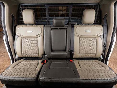 Used 2026 Ford F450 Platinum w/ Platinum Plus Package image 35