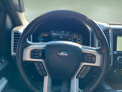 Used 2016 Ford F150 Lariat w/ Equipment Group 501A Mid image 15