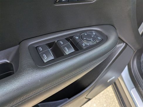 Used 2024 Cadillac XT6 Premium Luxury image 13