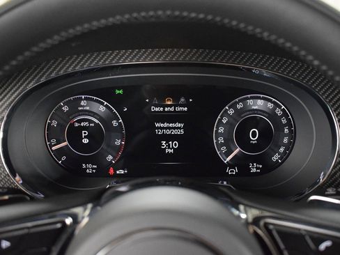 New 2026 Bentley Bentayga Extended Wheelbase AWD/4WD image 31
