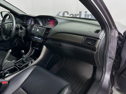 Used 2016 Honda Accord Sport image 30