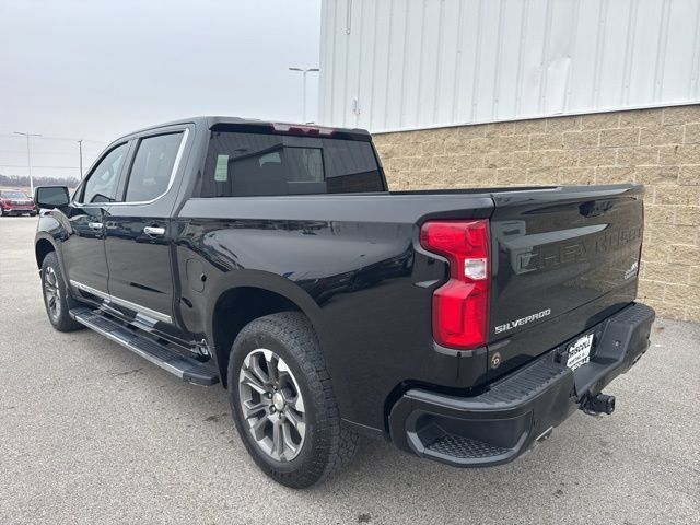 Used 2024 Chevrolet Silverado 1500 High Country AWD/4WD image 4