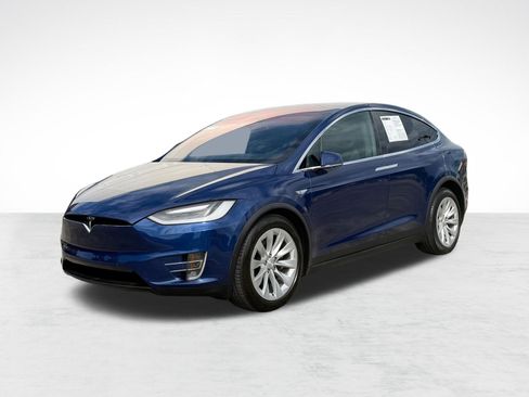 Used 2016 Tesla Model X 60D image 1