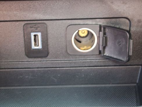 Used 2017 Ford Escape Titanium w/ Equipment Group 301A image 34