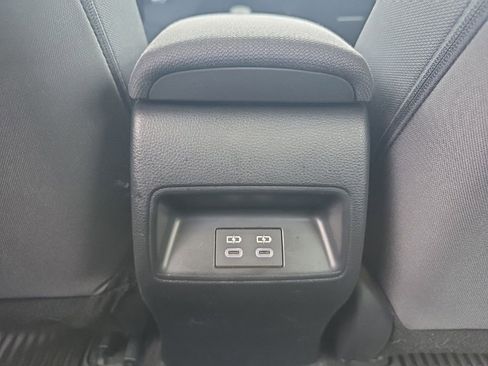 Used 2024 Toyota Corolla LE image 18