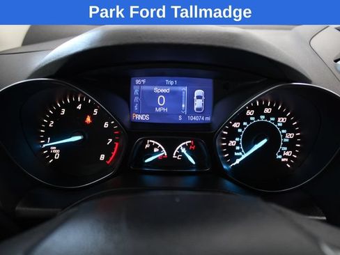 Used 2015 Ford Escape SE FWD image 16