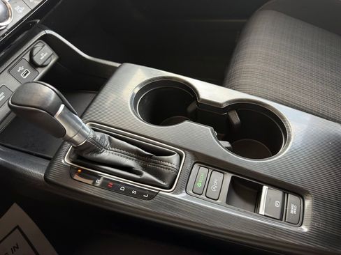 Certified 2023 Honda Civic EX image 33