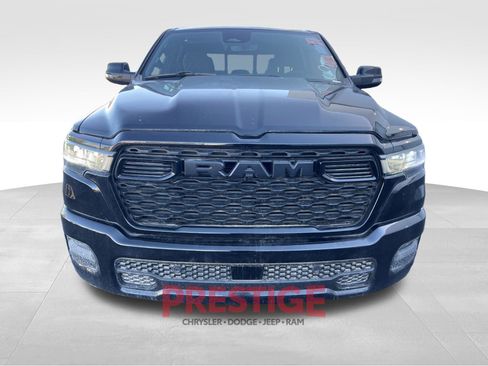 Used 2025 RAM 1500 Big Horn AWD/4WD image 3