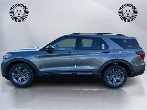 New 2026 Ford Explorer Active w/ Active Comfort Package image 8