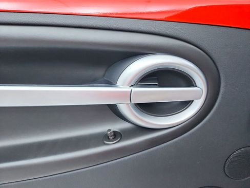 Used 2003 Chevrolet SSR w/ Preferred Equipment Group image 24