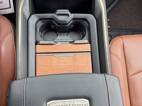 Used 2024 RAM 2500 Limited image 14