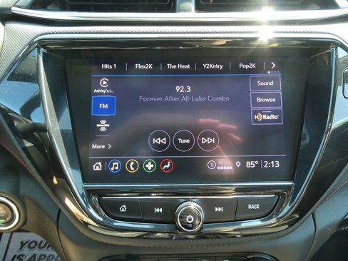 Certified 2022 Chevrolet TrailBlazer RS w/ Sun and Liftgate Package AWD/4WD image 30