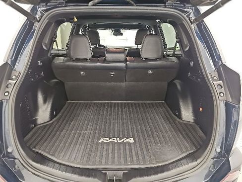 Used 2017 Toyota RAV4 SE AWD/4WD image 30
