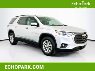 Used 2021 Chevrolet Traverse LT video 1